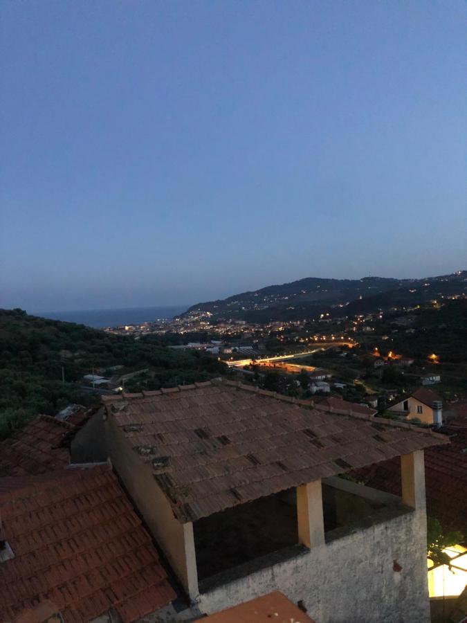 Villa Casa Relax, Un Uliveto Sul Mare. Diano San Pietro Exterior foto